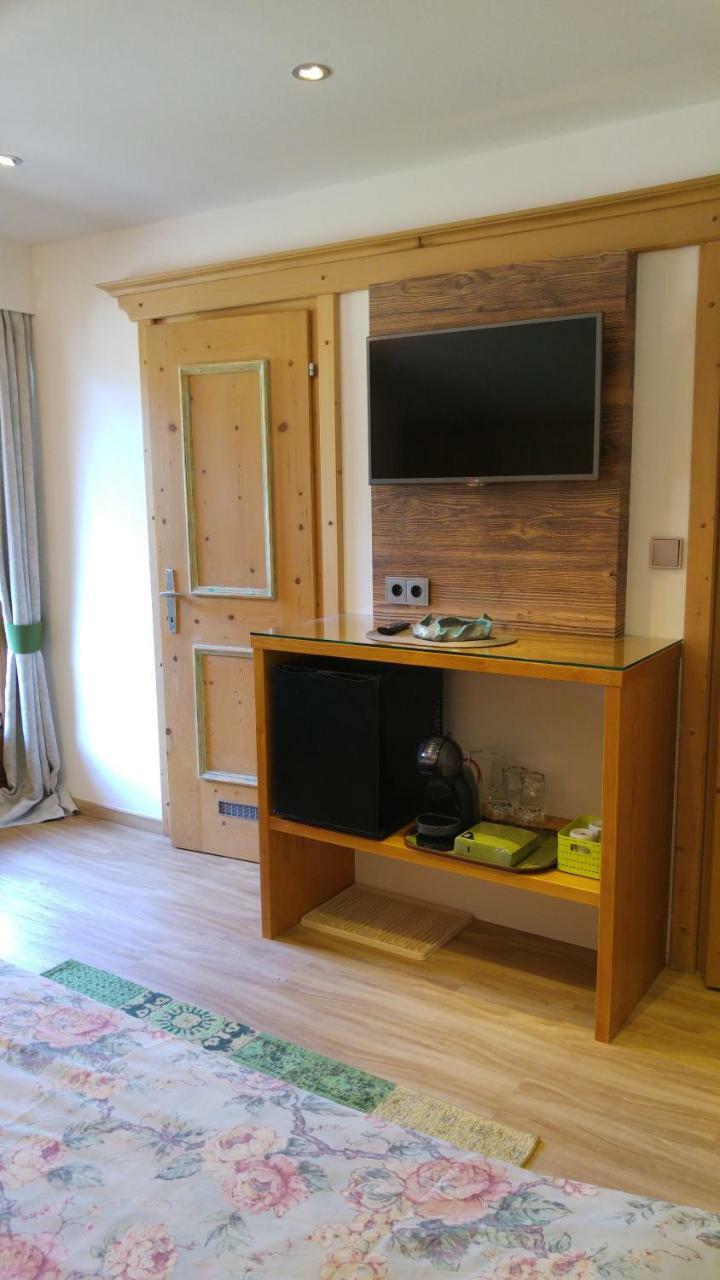 Haus Mattersberger Appartement Matrei in Osttirol Buitenkant foto